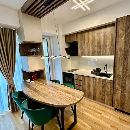 Emerald Luxury