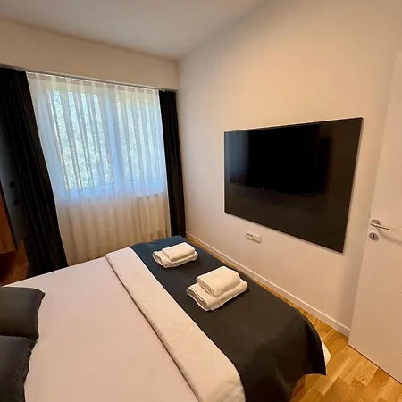 Апартаменты Emerald Luxury