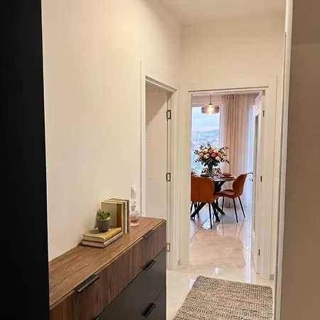 Апартаменты Emerald Luxury